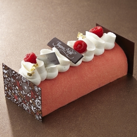 新宿高島屋のクリスマスケーキ2024。人気パティスリーとの限定コラボケーキに思わず目移り - OZmall