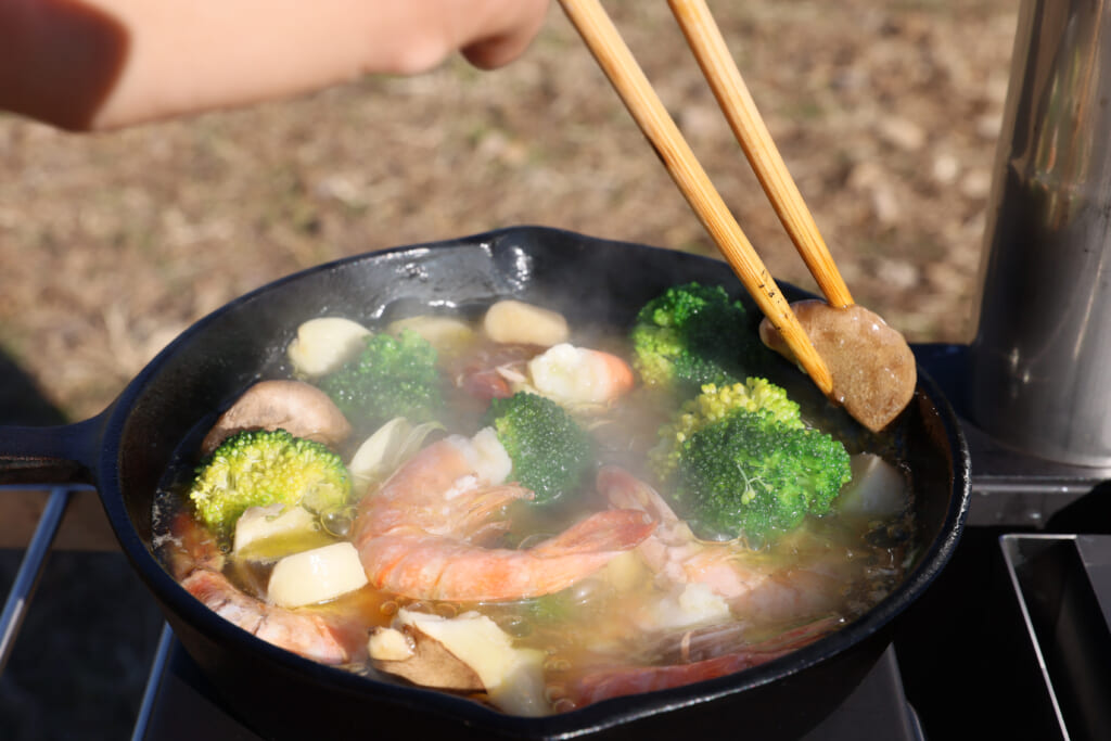 黒アヒージョの素 – OUTDOOR OPERA