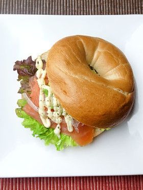 コスパ最強！コストコ「1個57円ベーグル」はアレンジも簡単♡冷凍保存でしっかり長持ちヨムーノ