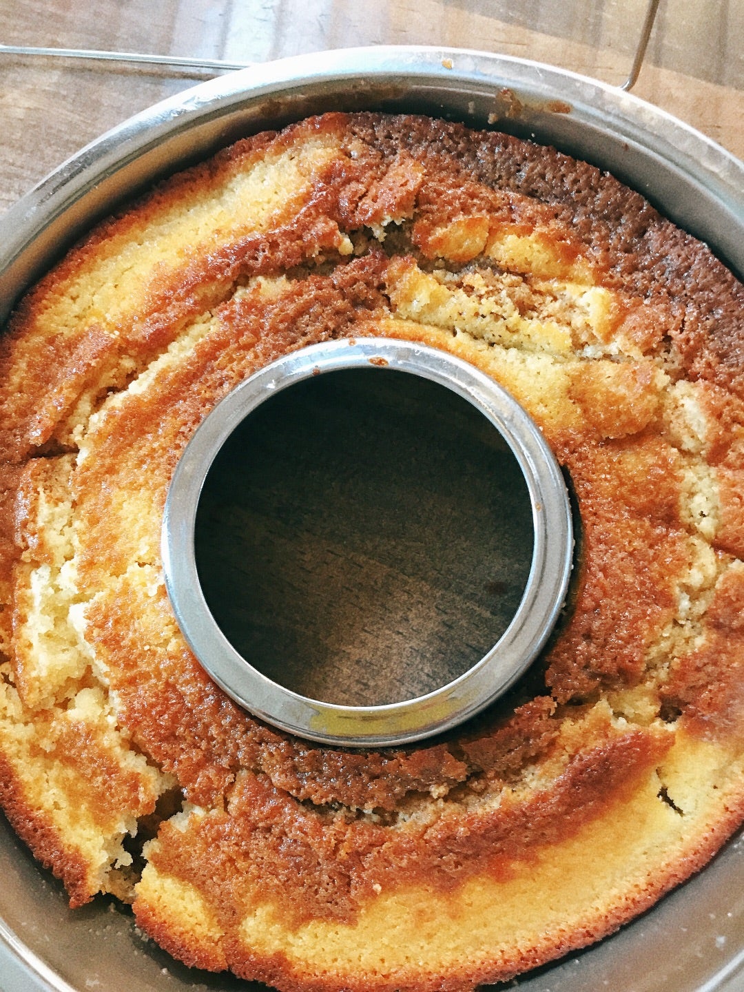 チョコレートを使った推しド は何ですか？コメントで教えてね💬💕 本日はチョコ推しにおすすめの チョコレートを使ったドーナツをご紹介✨*.:・.｡**.:・.｡**.:・.｡**.:・.｡**.:・.｡ ポン・デ・ショコラシリーズ*.:・.｡**.:・.｡**.:・.｡**.:・.｡**.:・.｡ 🍫ポン・デ