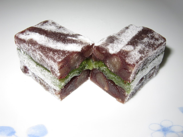 薄小倉 うすおぐら桂月堂 島根県松江市の和菓子老舗