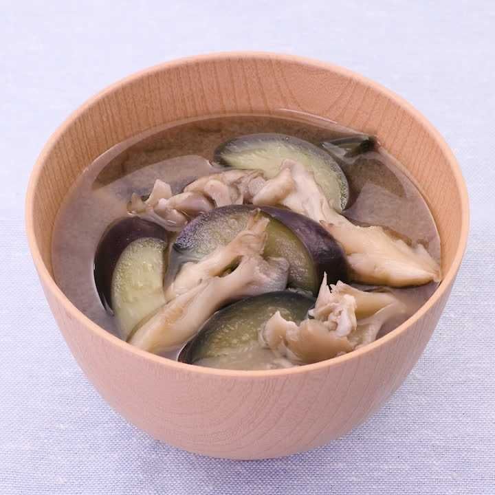 なすの味噌汁のレシピ。相性抜群な具材はこれだ！ - macaroni