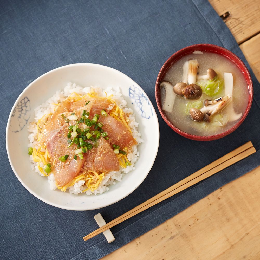 ぶりのごまだれ漬け＆ぶりのごまだれ漬丼 - 魚料理と簡単レシピ