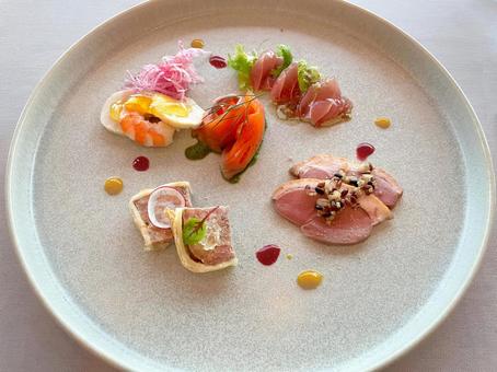 グランシェフのフレンチコース Bon appétit！ ボナペティ 」販売開始のお知らせ株式会社ジェイアール西日本ホテル開発のプレスリリース