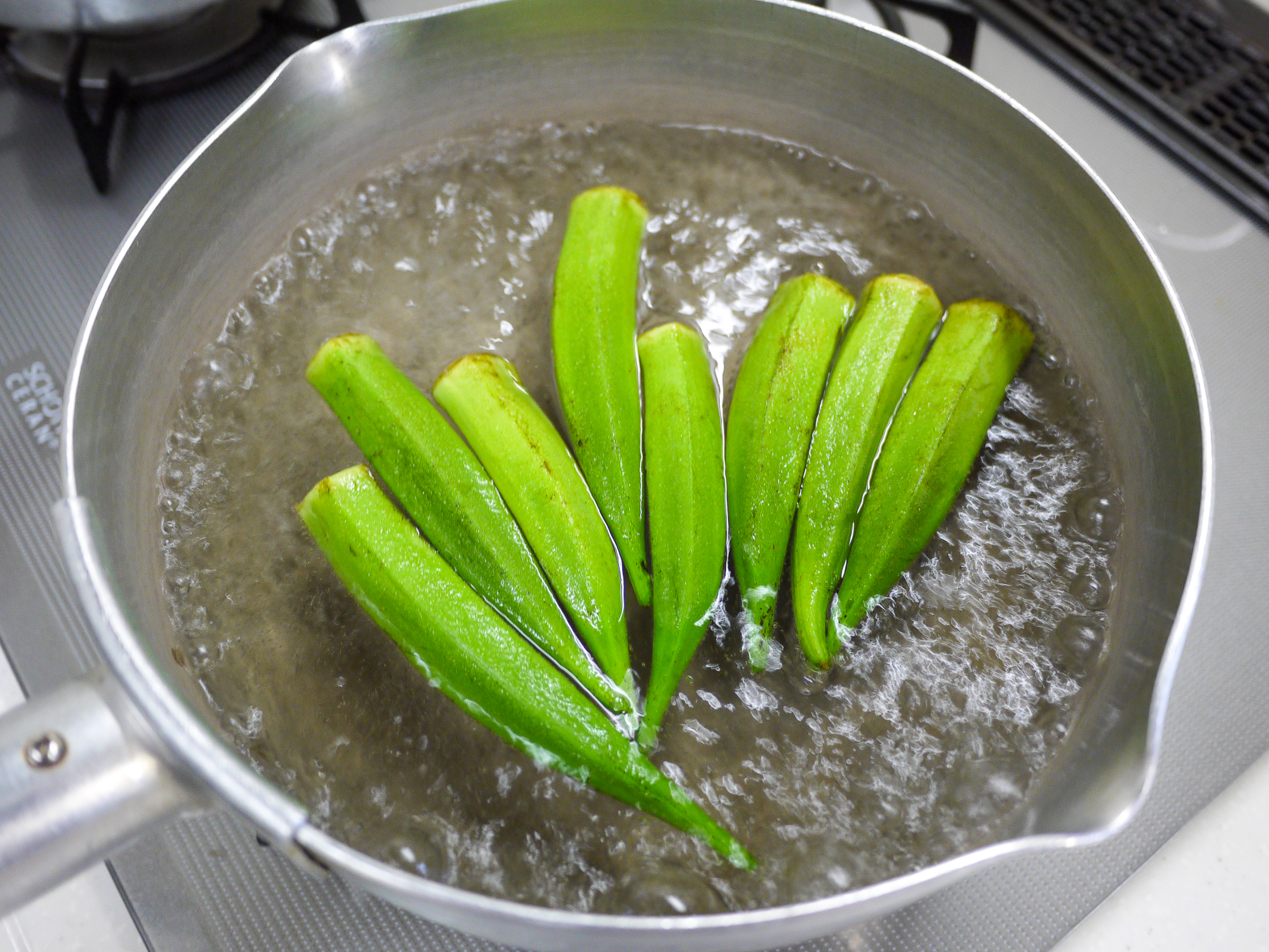 オクラのとろろスープ