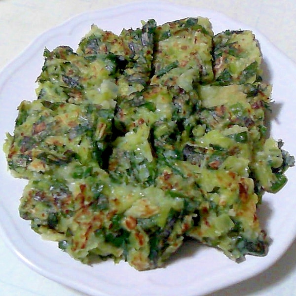 カリッと香ばしい♪ もやしとニラのチーズチヂミ