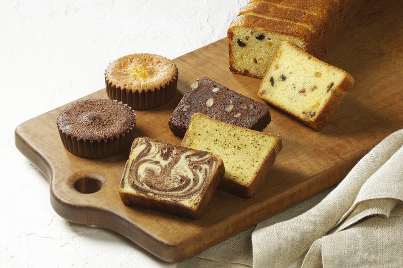 Amazon.co.jp: メリーチョコレート ミニスクエアケーキ 8個入×1缶 2023 バレンタイン バレンタインチョコ バレンタインデーバレンタインチョコレート チョコ チョコレート ギフト : 食品・飲料・お酒