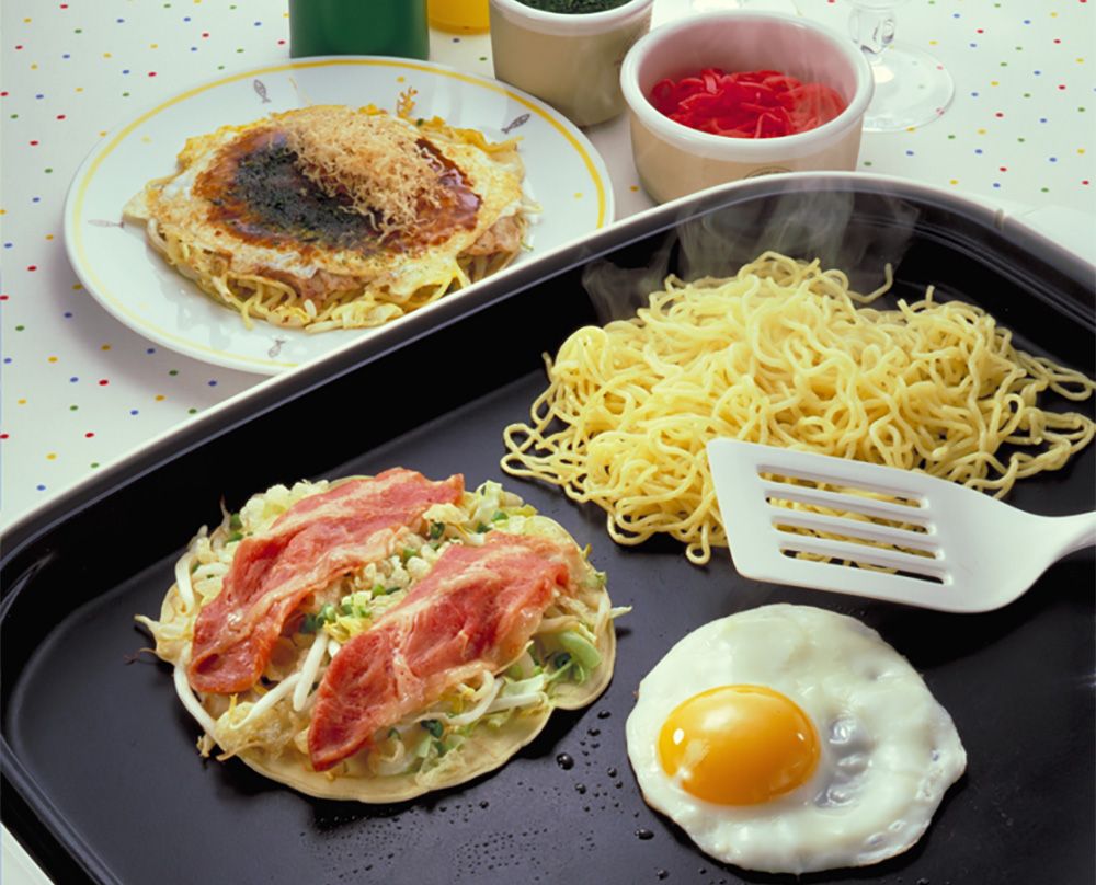 広島風お好み焼きの作り方 - How to make hiroshima-style okonomiyaki