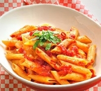 きのこ×トマトでうま味がぶ厚い「アラビアータ風ケチャップ焼ききのこ」家飲みおつまみレシピ - メシ通ホットペッパーグルメ