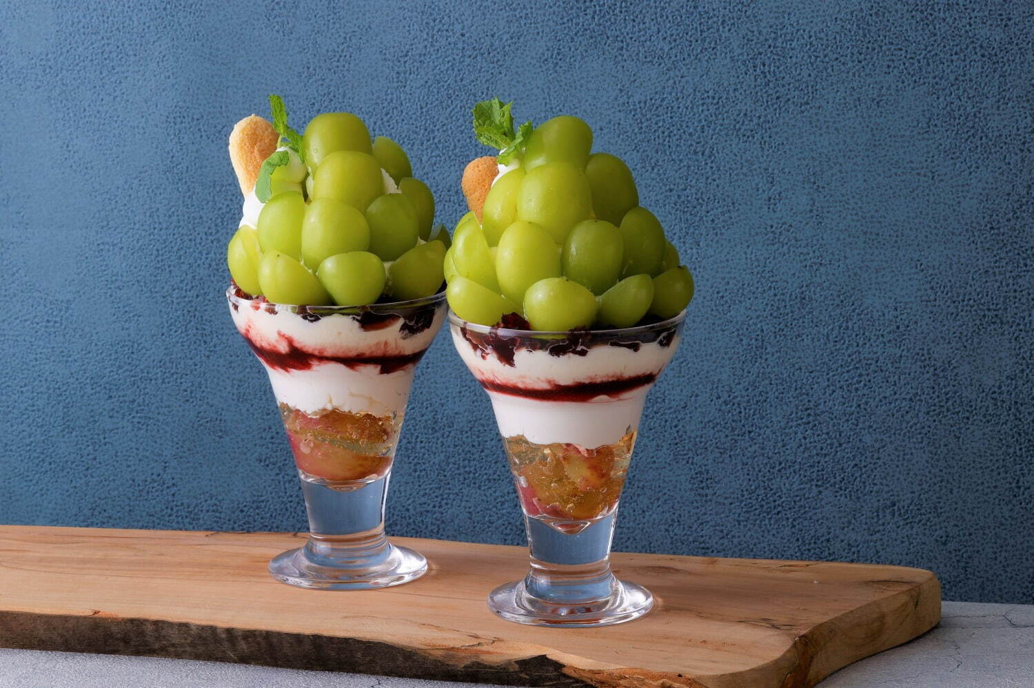 ケーキにパフェにアフタヌーンティーまで♡シャインマスカットを使った絶品スイーツ１０選MERY