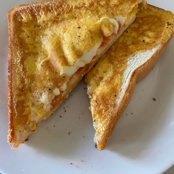 我が家の定番、簡単ピザトースト