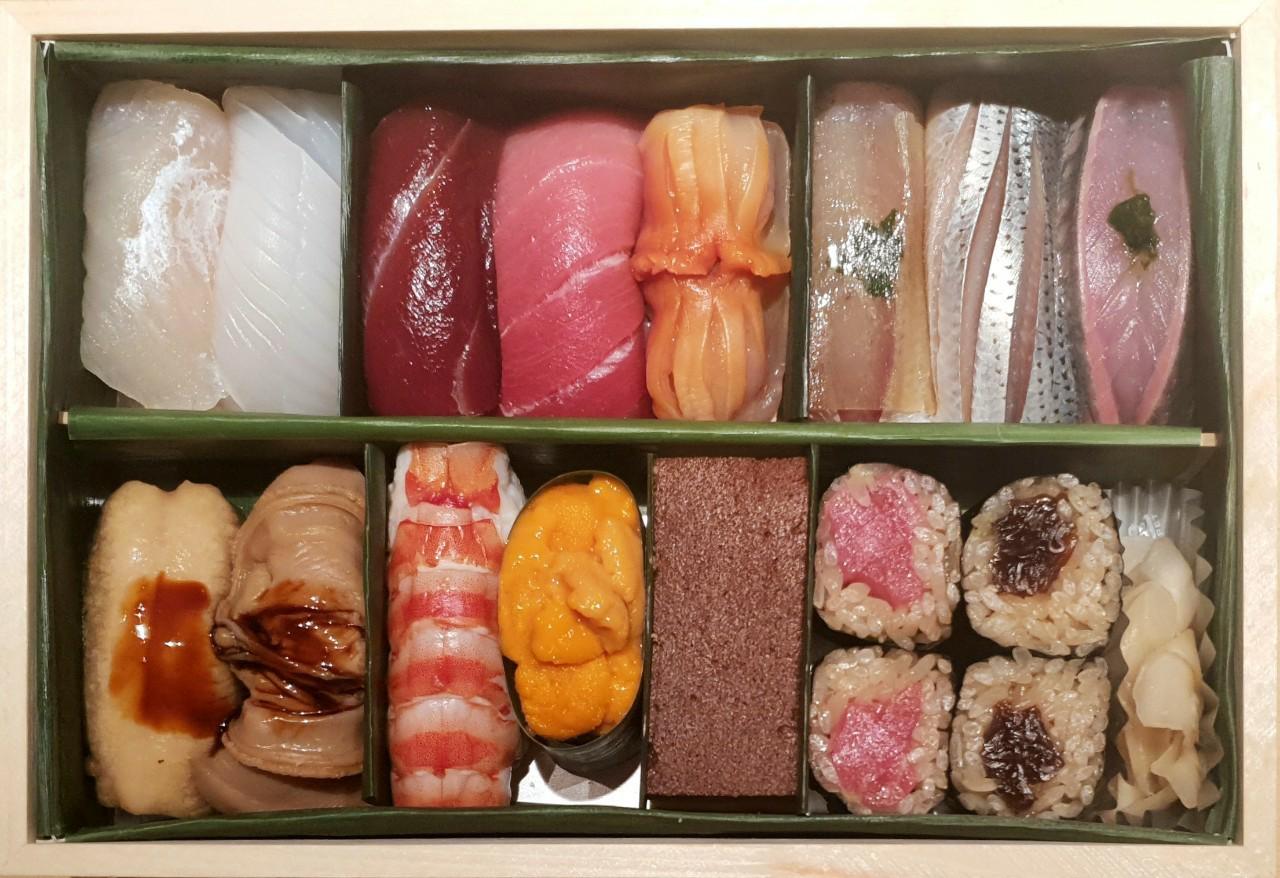 お寿司を食べる順番って？美味しく味わうために高級寿司食べ放題雛鮨 ひなずし 公式
