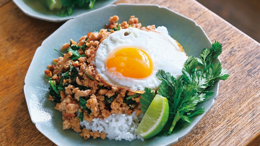 「カンタン酢」で作るガパオライス