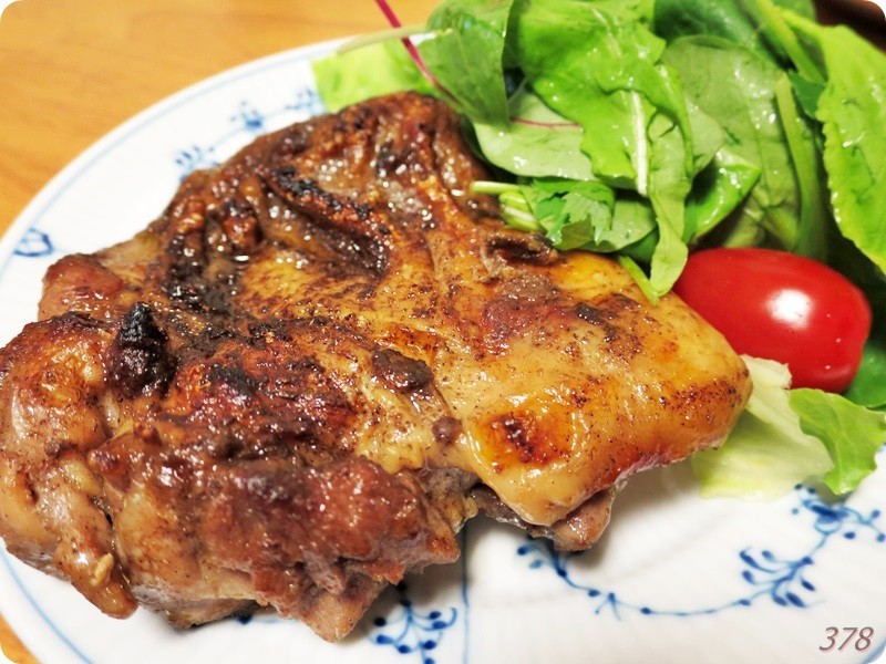 覚えたら一生役に立ちます。ヤバいほど皮パリパリ、驚愕の方法で焼き上げる神チキン 至高のグリルチキン