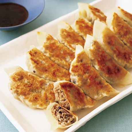 餃子 豚こま肉の餃子 料理研究家リュウジのバズレシピさんのレシピ書き起こし