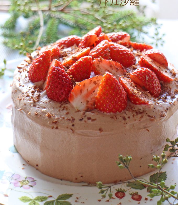 ❀大人のチョコケーキ❀ デザインが変わりました✨ 4号 2〜4人用 税込3300円 5号 4〜6人用 税込4200円チョコレートケーキ🎂スイーツsweetsチョコcakeケーキ屋angusangus福島店angus江戸堀店