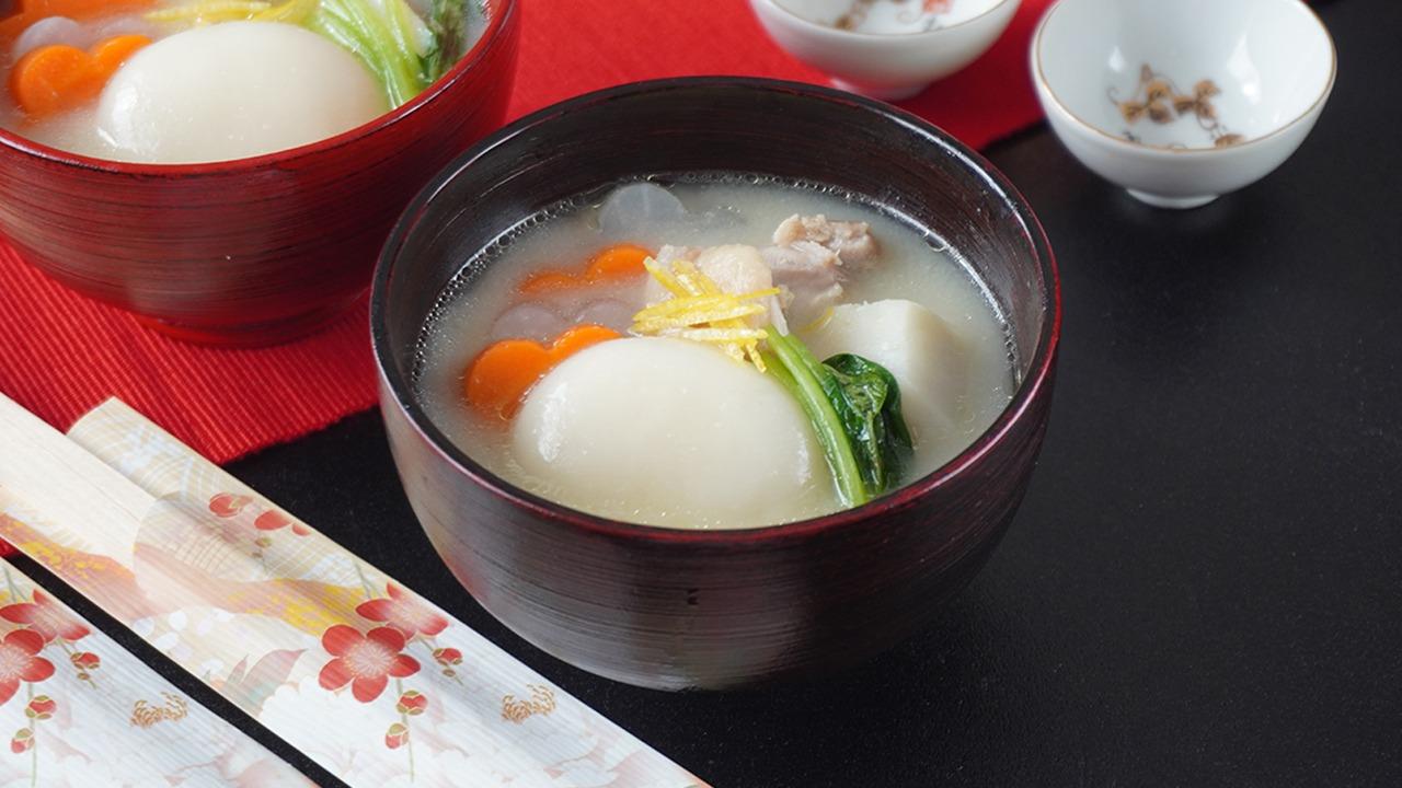 関西風丸餅入りの白みそお雑煮大源味噌