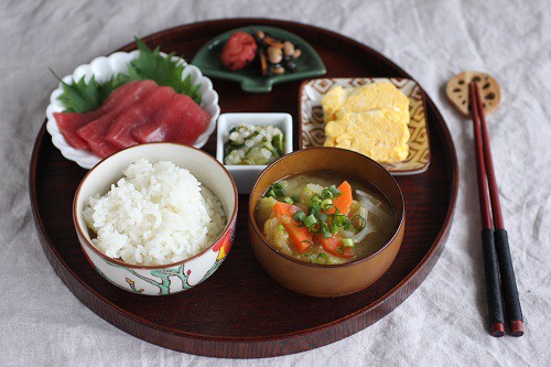 メインが簡単だと、副菜が2品作れる！ 「サーモンのたたき香りねぎソース」の献立 - レタスクラブ