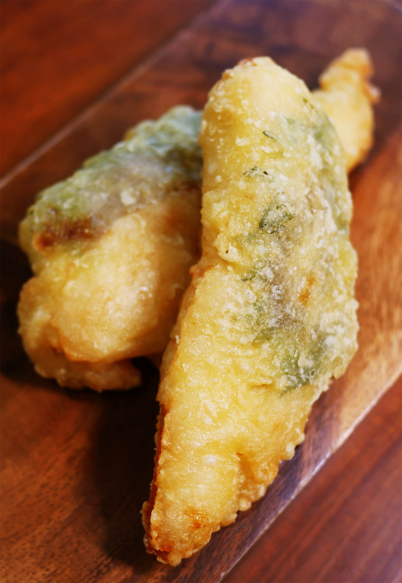 948レビュー目 ８４点 セブンイレブンの人気の冷凍食品『ささみチーズカツ』が絶品だった！高たんぱくで、カロリー抑えめ。 : コンビニダイエットラボ