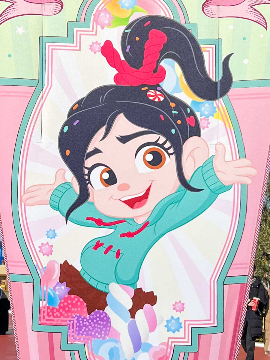 ちょうどミニーちゃんの停止位置で見れた♡♡ディズニーランドミニーちゃんパルパルーザヴァネロペ スイーツポップワールドTikTok