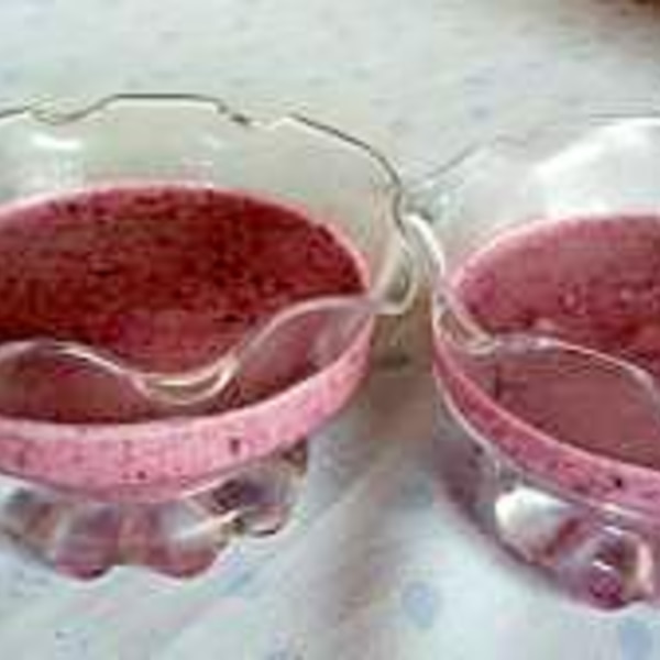 recipe ： colored blueberry mousse・色の変わるブルーベリームース のレシピ を@tomiz_by_tomizawashouten さんでご紹介しています。 ・ トレンドのケーキ用スポイトを使っています。味も見た目め変化するから面白いよ。作り方はこちら↓ https:tomiz