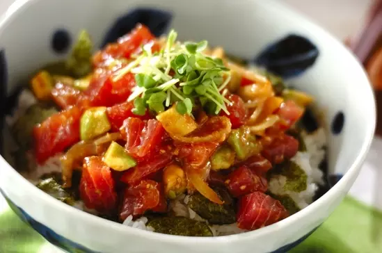 マグロとアボカドのポキ - 週末シェフの家呑みレシピ