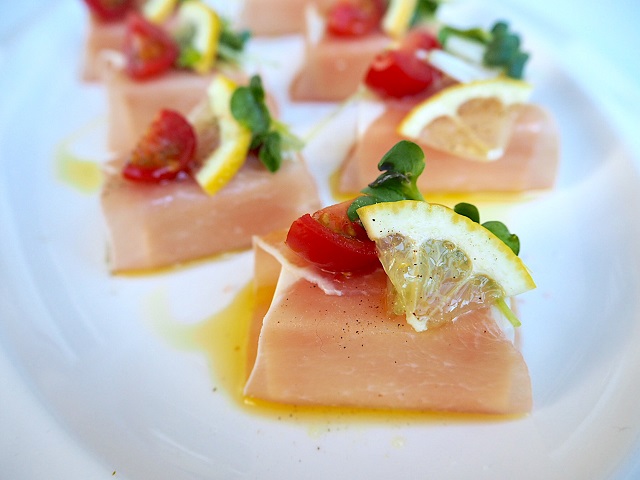 果物のおかず いちごとチーズの前菜♥簡単DEお洒落