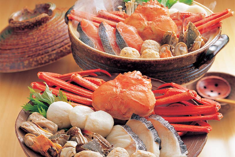 今日は姉の家でカニ鍋🦀 比内地鶏のスープできりたんぽ入り‼️鍋鍋レシピ鍋パ鍋パーティーカニカニ鍋きりたんぽ鍋きりたんぽ