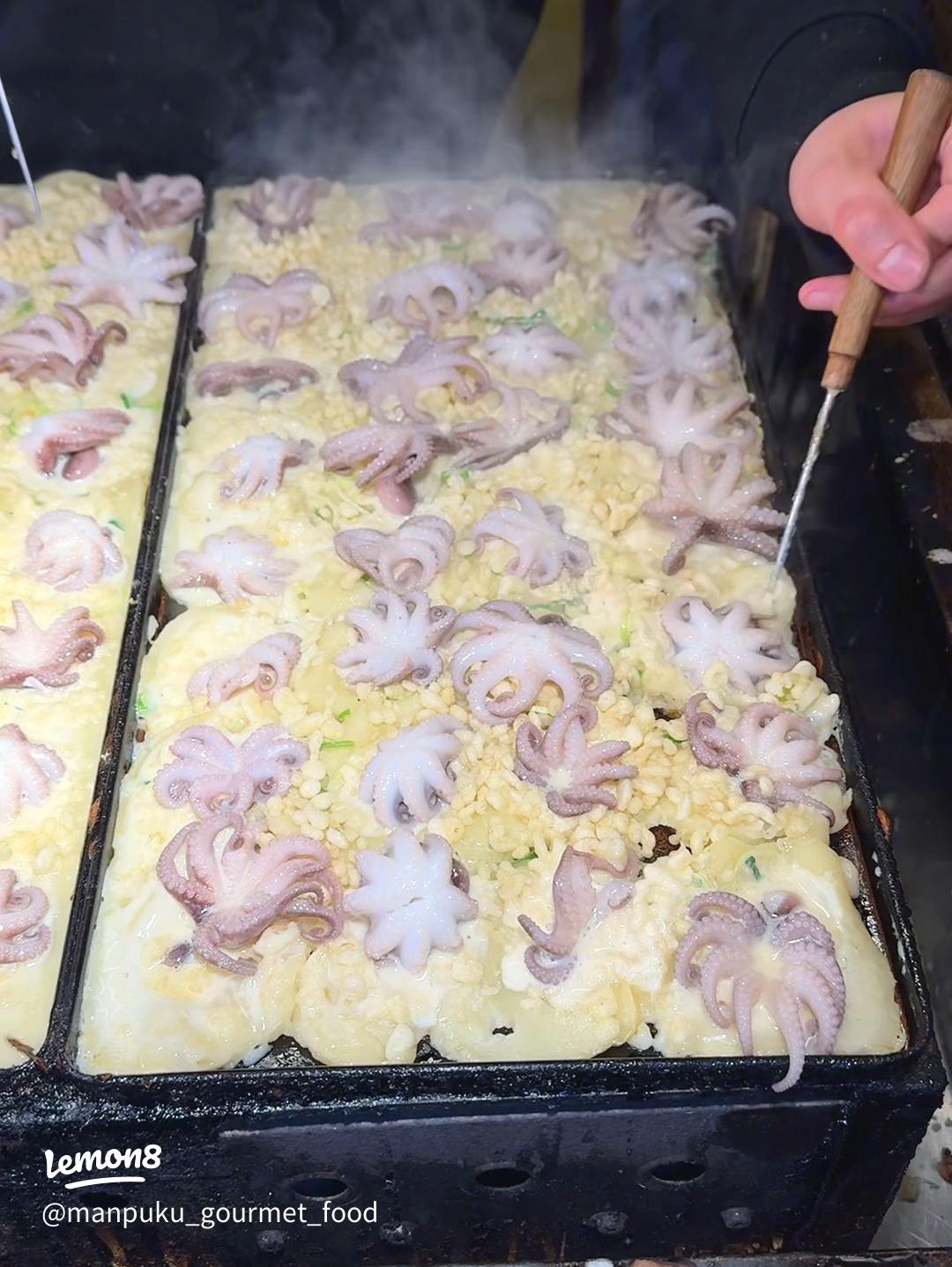 🐙🐙🐙 沖縄イイダコ屋 太陽 イイダコ丸ごとたこ焼 手作りのもずくソース3種で食べるたこ焼は絶品です。^ ^ お持ち帰りもできます🐙道の市場福岡グルメ福岡ランチ佐賀グルメ佐賀ランチ鳥栖ランチ鳥栖グルメ久留米グルメ福岡観光福岡丼新鳥栖道の