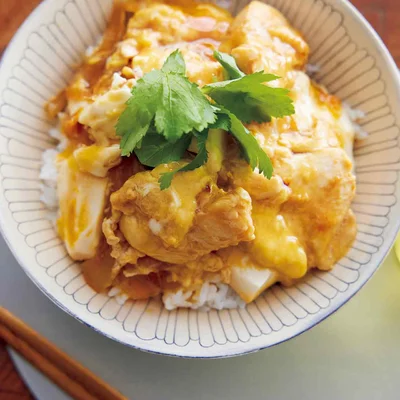 鶏むね肉の親子丼 ワンパンで２人分同時調理♪コスパも抜群