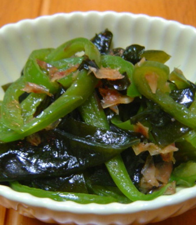ピーマンと鰹節と塩昆布の炒め物