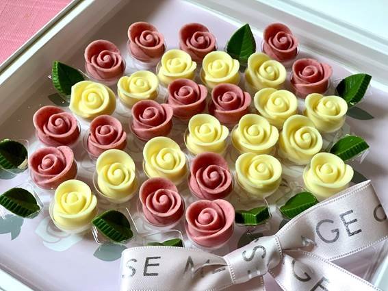 色によって意味が変わる、フランスの薔薇の花 – ECOMオンライン語学学校