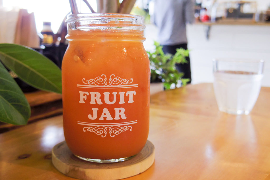 白い背景に分離されたフルーツ ジュース イラストPSD 無料ダウンロード - Pikbest