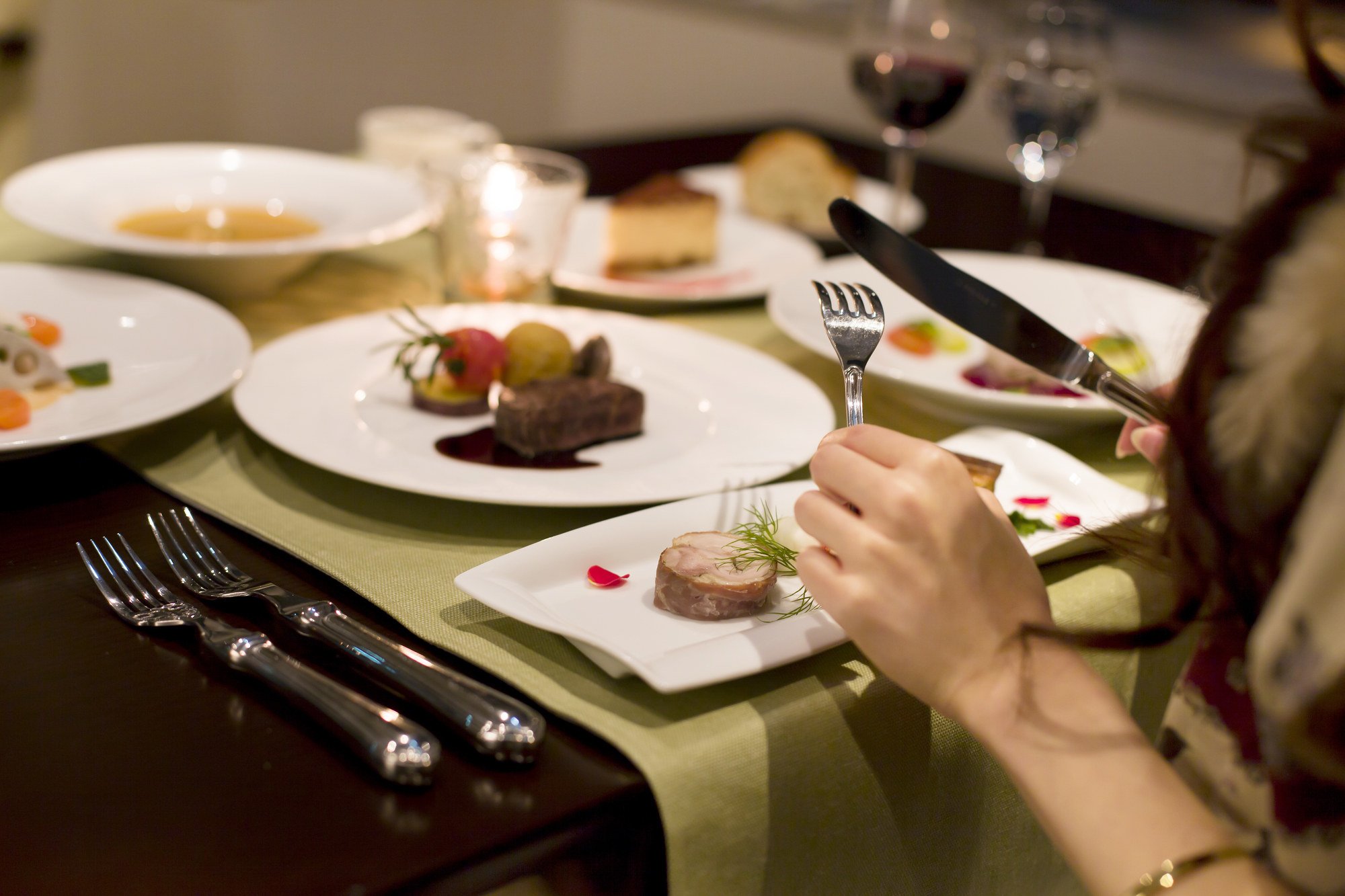 ナイフとフォークの置き方イラレブック