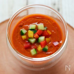 レシピ・副菜 スペインの冷たいトマトスープ♪ガスパチョ家庭料理レシピ・元ドイツ駐在妻〜家庭料理をもっと楽しく、食卓を明るく！〜料理研究家アンナ アンナのキッチン