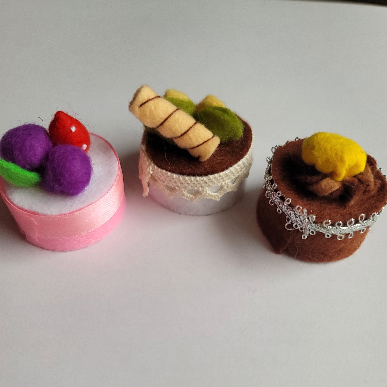 可愛いペットボトルの蓋を使ったケーキの撮影テクニック