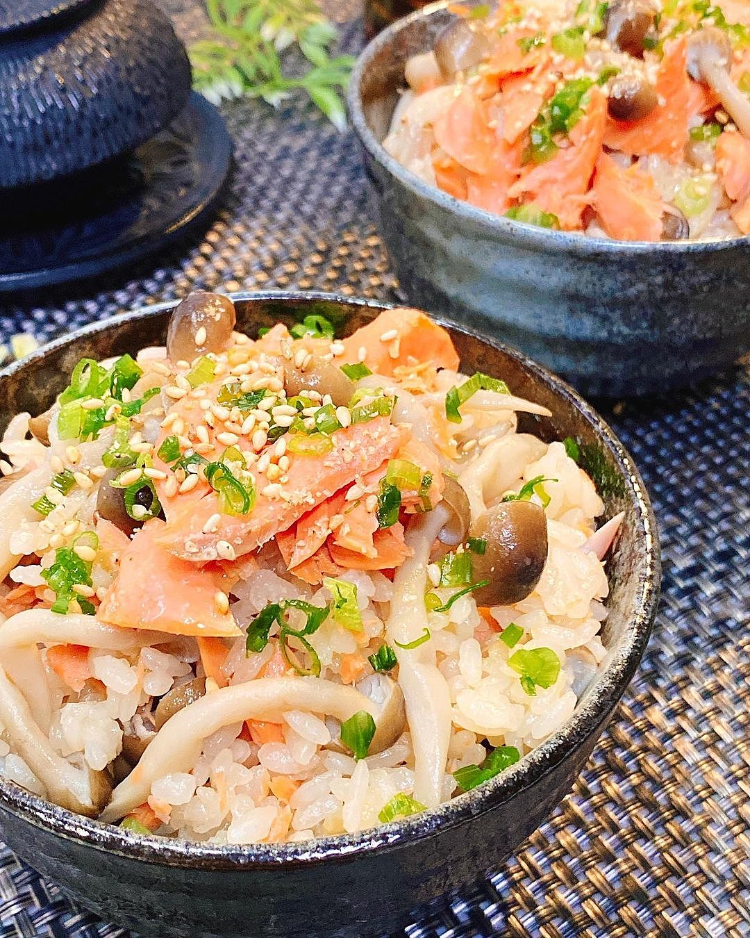 鮭ときのこの炊き込みご飯クラシル