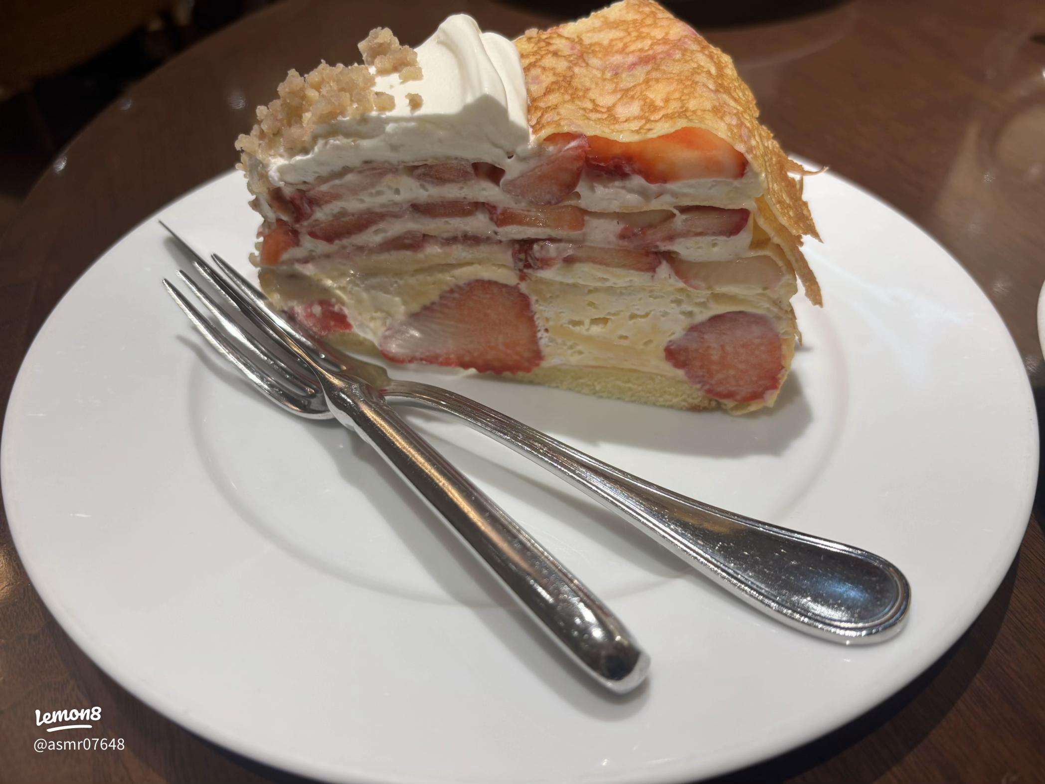 大人気カフェ 『HARBS ハーブス 』のミルクレープ食べてみた！ 名古屋パルコ店No.242 みゃー子大学生エディターズnon-no web