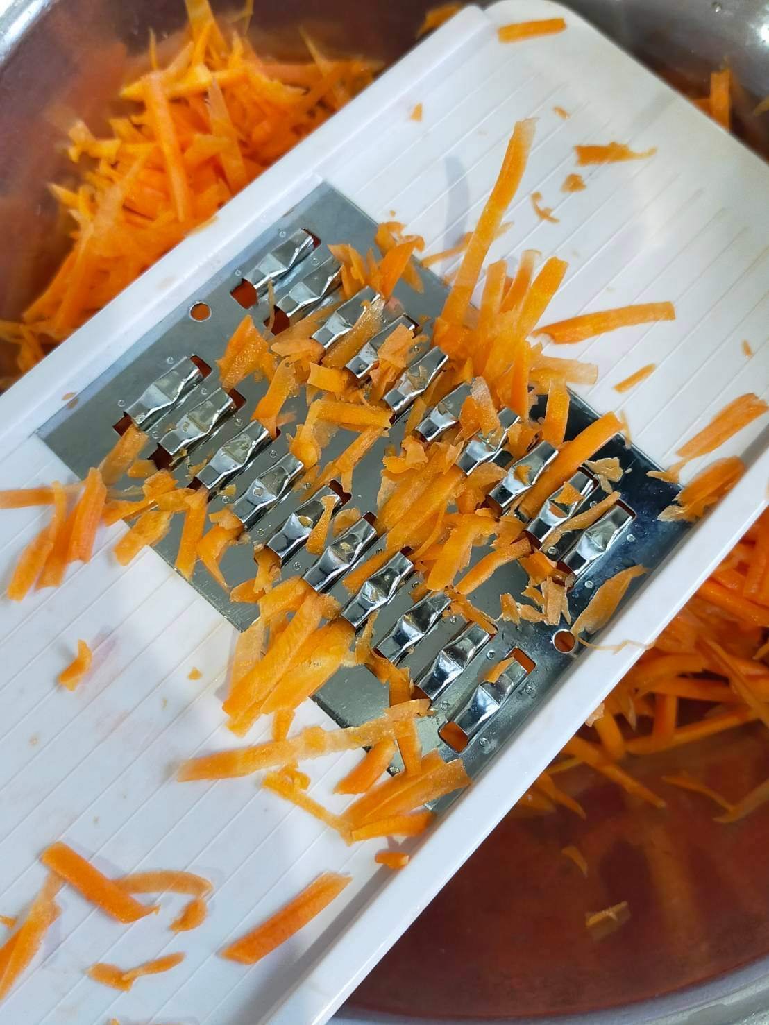 貝印・セレクト100 ワイドピーラーの口コミ。キャベツを削りまくる