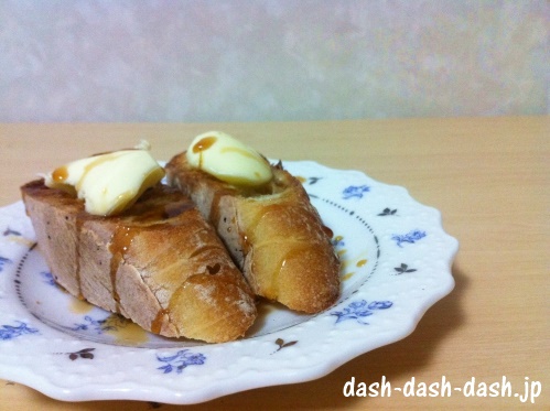 ごちそう本舗 豆知識フランス料理豆知識 テーブルマナー編 -パンの食べ方とタイミング