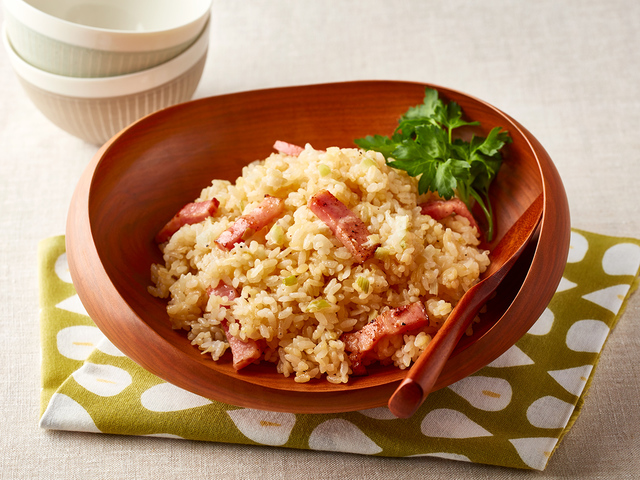 おうちで加賀屋3 ご自宅で簡単にできる『まかない 巻かない オムライス』のレシピをご紹介新着情報石川の旅館和倉温泉加賀屋 公式