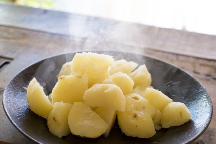 新じゃが小芋の塩茹で