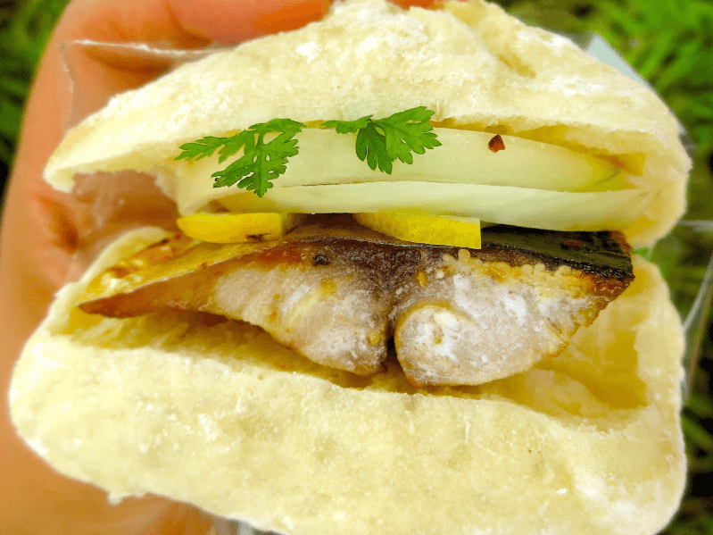 トルコ料理 パリッと焼いた鯖で♪サバサンド♪