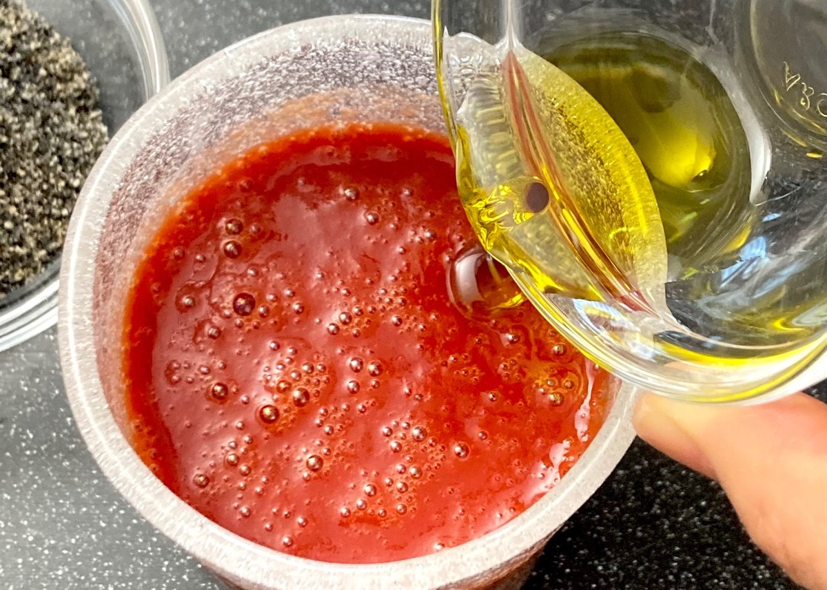 トマトジュースオリーブオイル