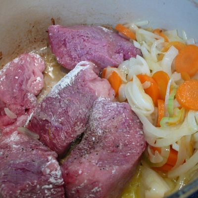 雪降るホタテとじゃがいものシチュ