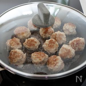 甘酢で テリうま！ レンコンの シャキ ふわ ミートボール のレシピ 作り方