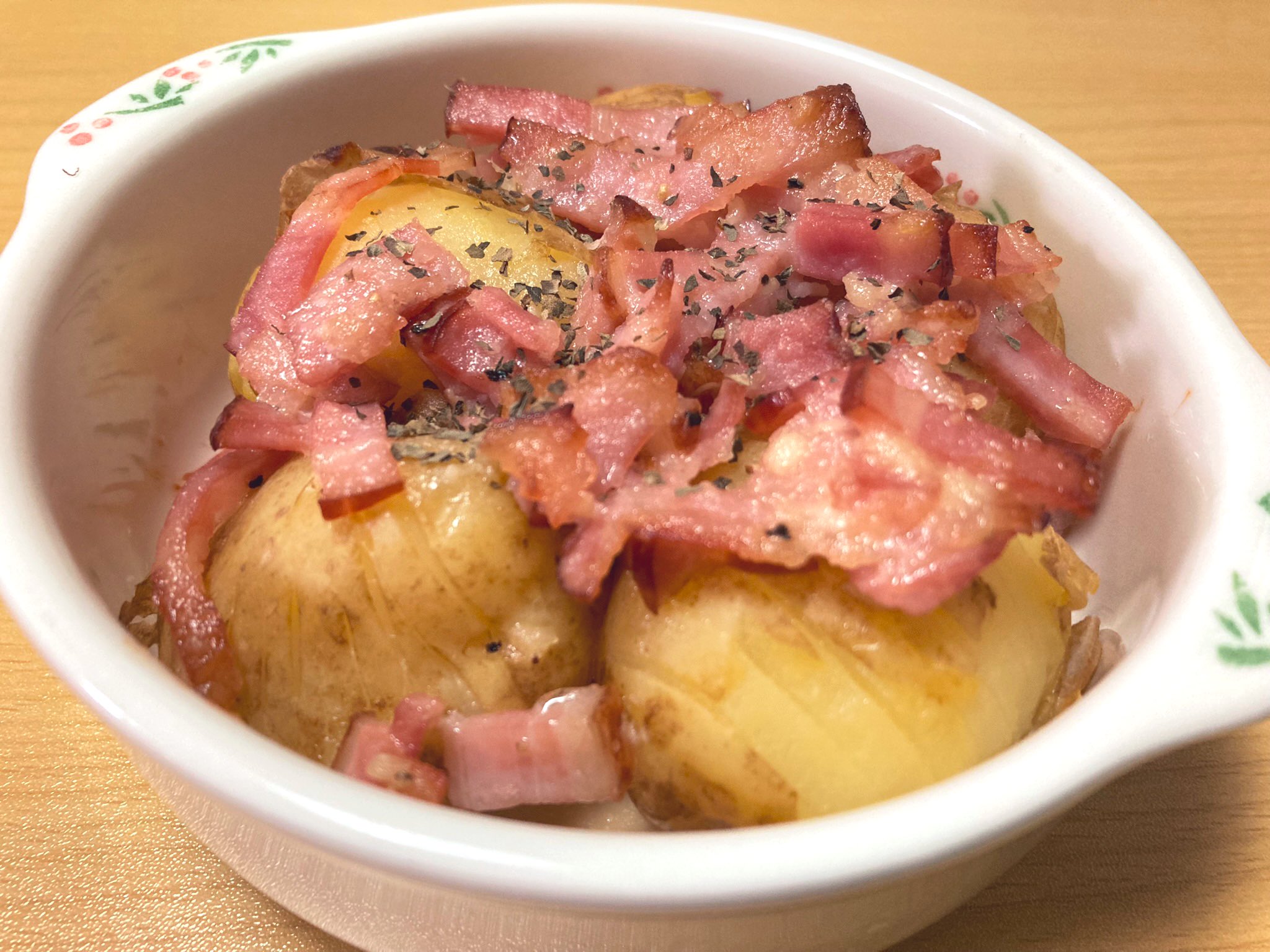 ほくほくポテトとベーコンのバターホイル焼き