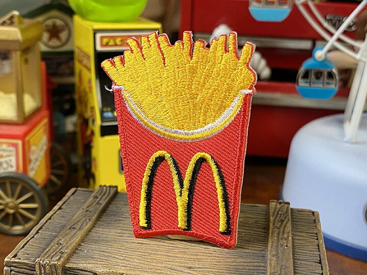 世界のマクドナルドのカップサイズ比較「日本のLはアメリカのMより小さい」 - GIGAZINE