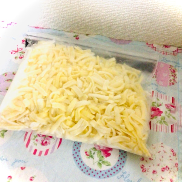 シュレッドチーズをパラパラに冷凍する方法3選i-DOGS
