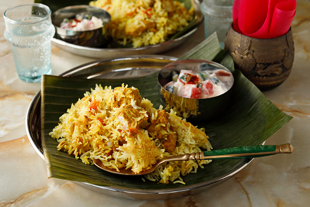 シャープ公式通販数量限定 スパイスたっぷり！本格チキンビリヤニ バスマティライス付 4人前・送料込Y9-CLHM01 COCOROSTORE ココロストア